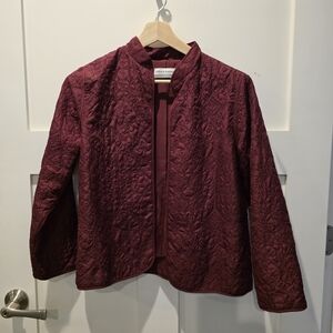 Alfred Dunner Burgundy Quilted Embroidered Womens Size 10P Coat Jacket Top